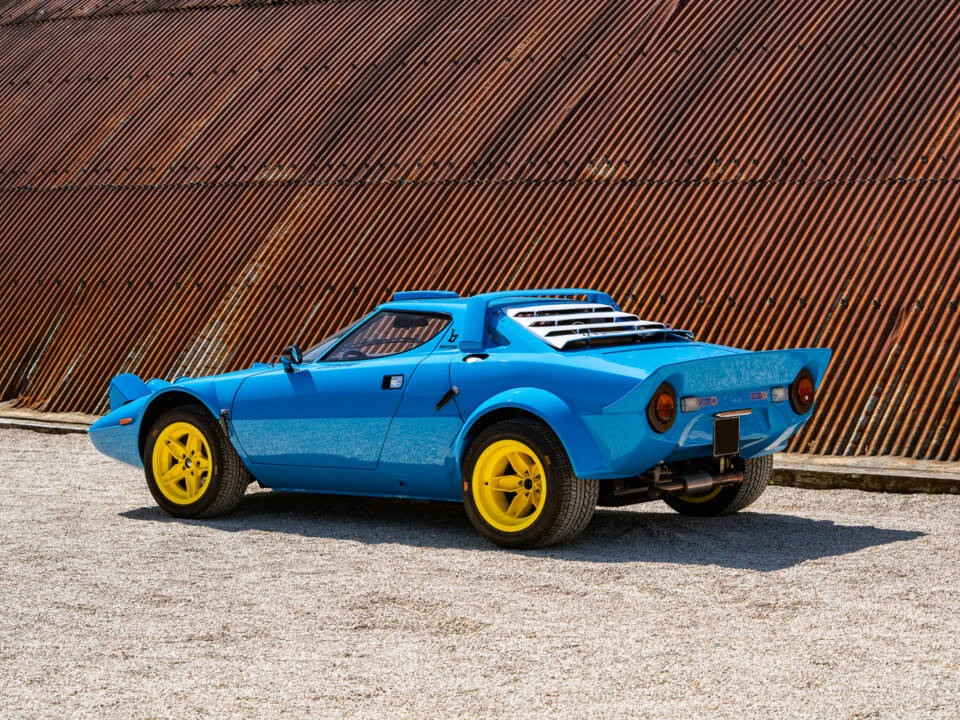 Image 3/46 of Lancia Stratos HF Stradale (1975)