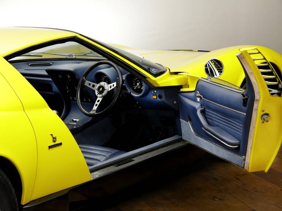 Image 10/32 of Lamborghini Miura P 400 (1968)