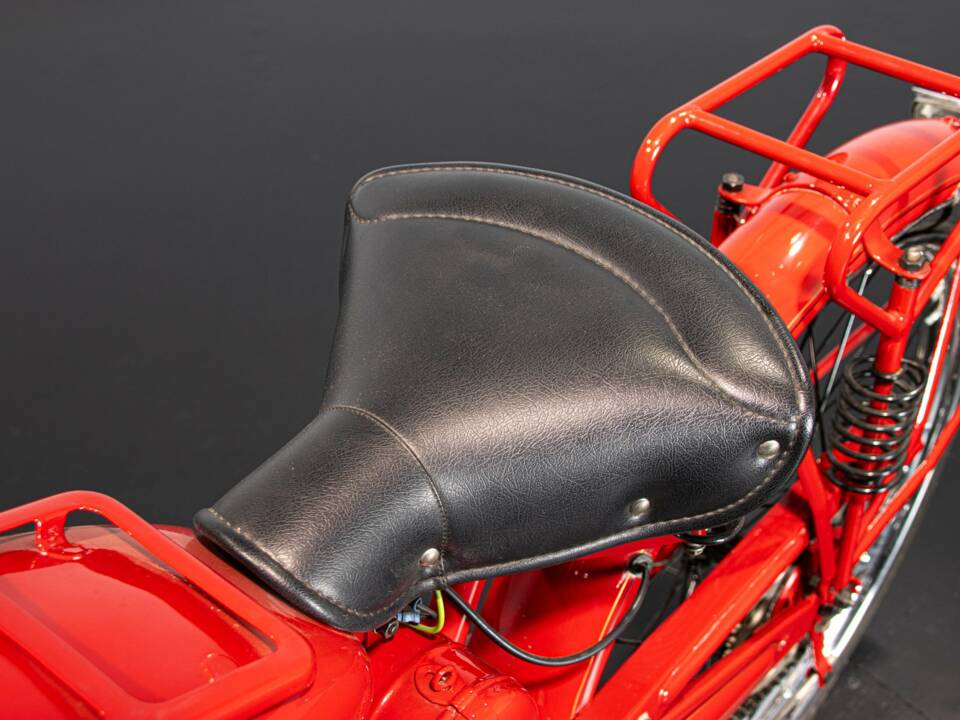 Image 45/45 of Moto Guzzi DUMMY (1948)