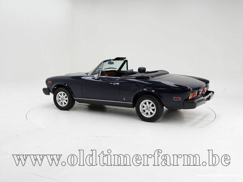 Imagen 4/15 de FIAT 124 Spider CS1 (1977)