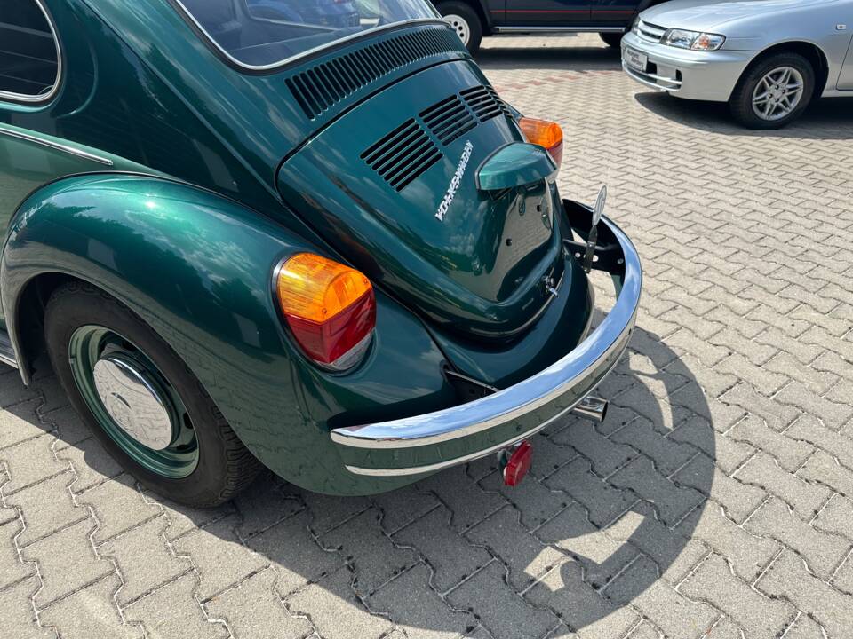 Image 15/92 of Volkswagen Beetle 1600 (1996)