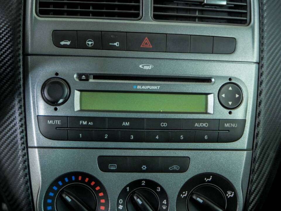 Bild 24/50 von FIAT Grande Punto 1.4 (2009)