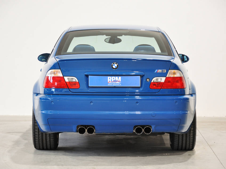 Image 28/45 of BMW M3 (2002)