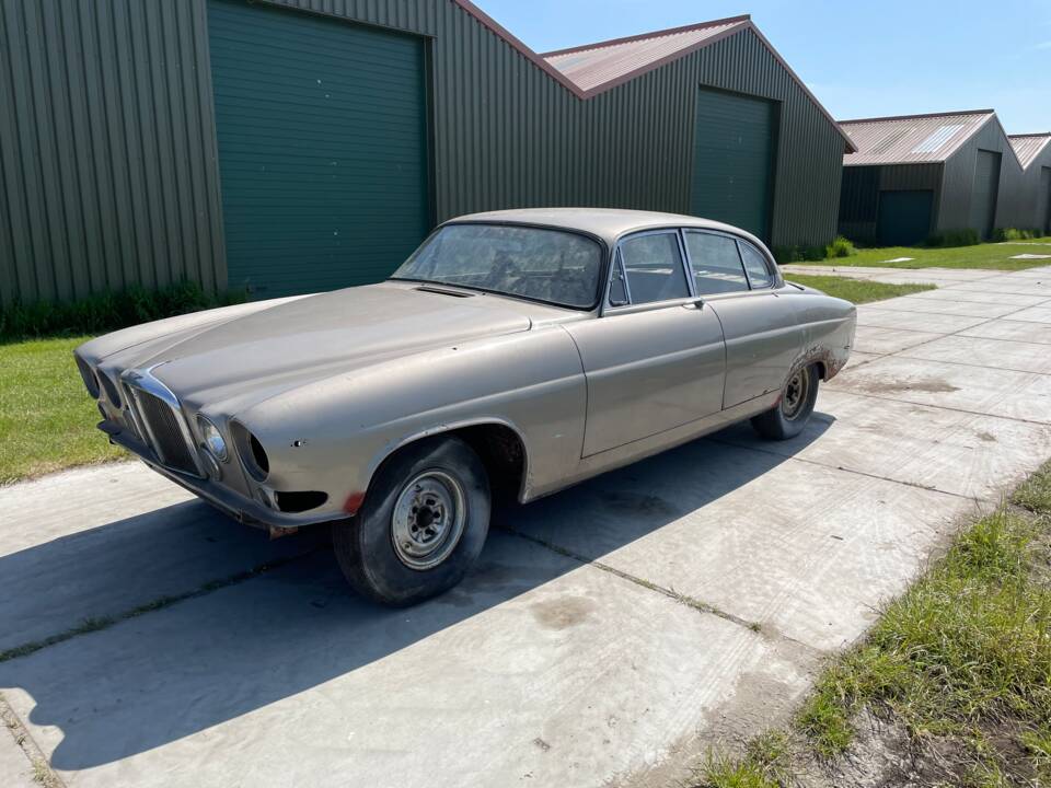 Afbeelding 7/40 van Jaguar Mk X 4.2 (1964)