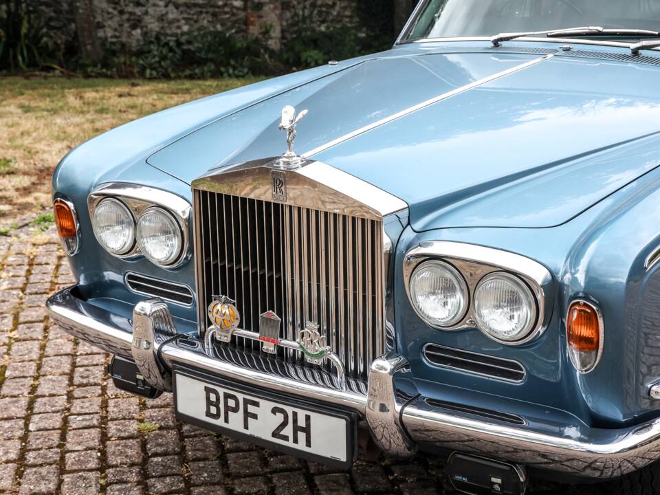 Image 5/35 of Rolls-Royce Silver Shadow I (1970)