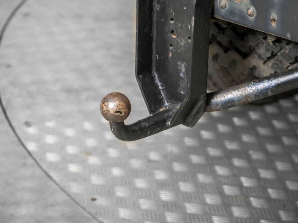 Bild 37/50 von Toyota Landcruiser BJ 45 (1982)