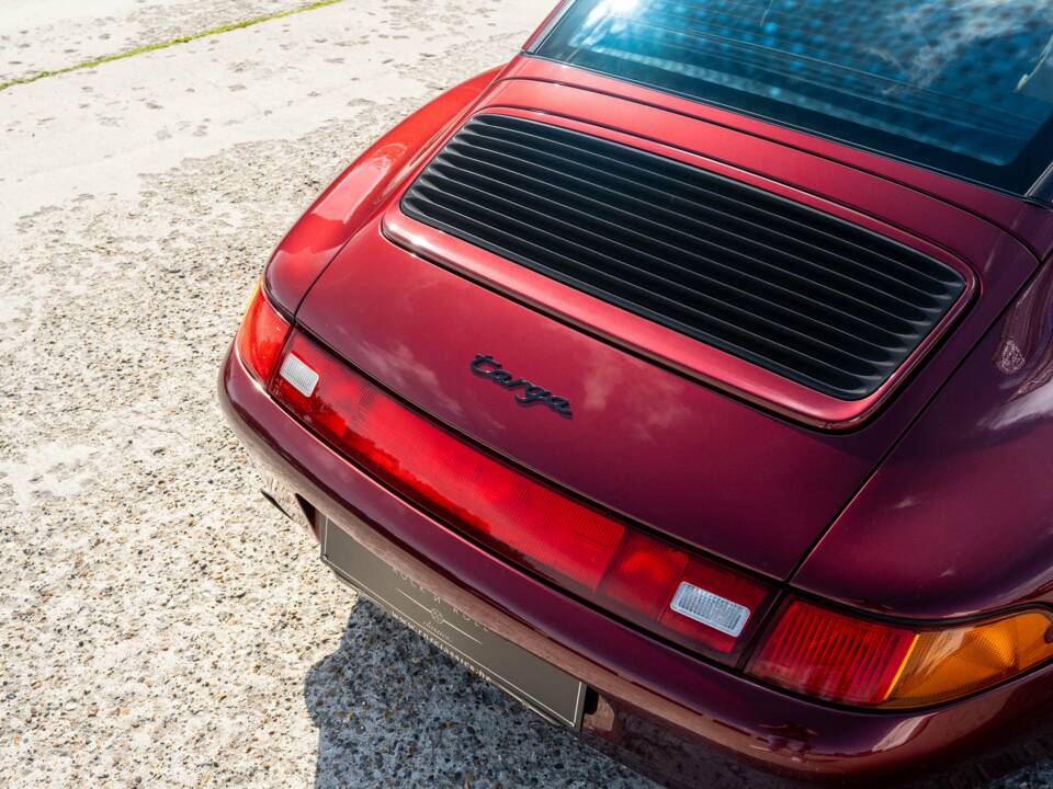 Bild 3/52 von Porsche 911 Targa (1997)