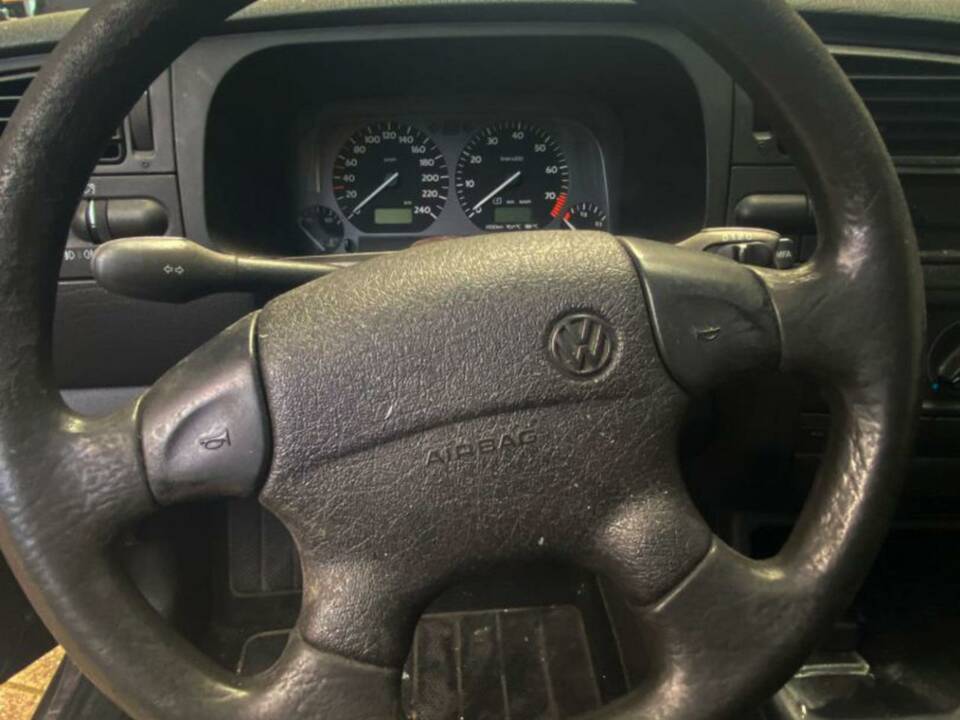 Image 23/31 de Volkswagen Golf III 2.0 16V GTI (1995)