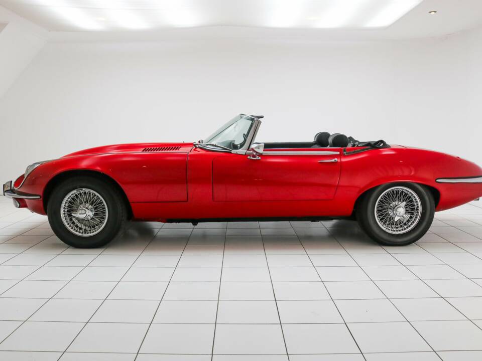Bild 2/48 von Jaguar E-Type V12 (1973)