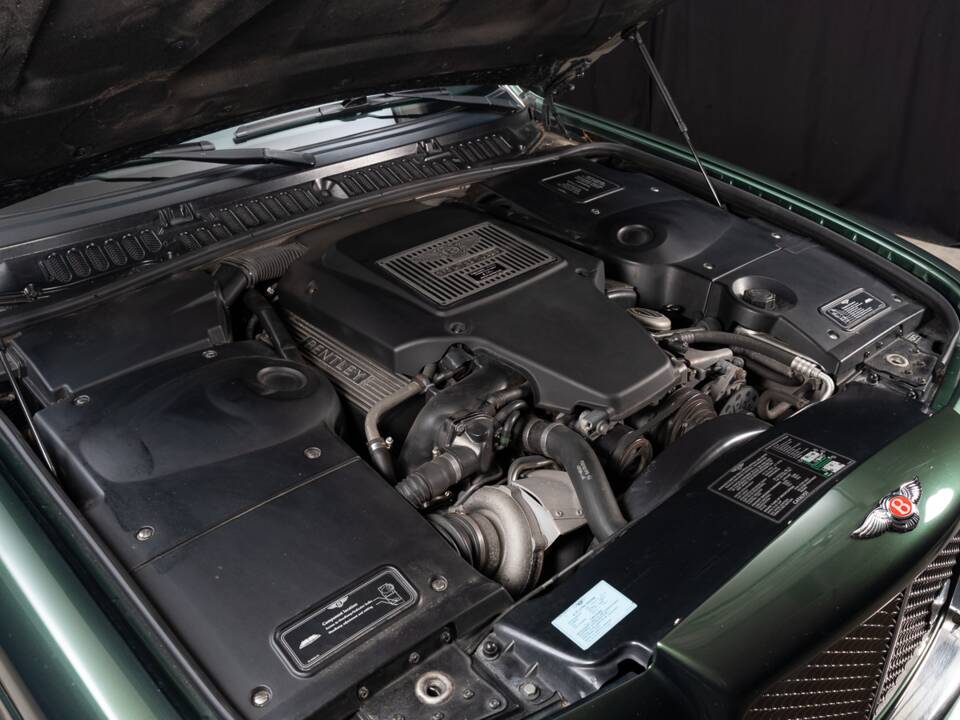 Image 35/36 of Bentley Arnage Red Label (2001)