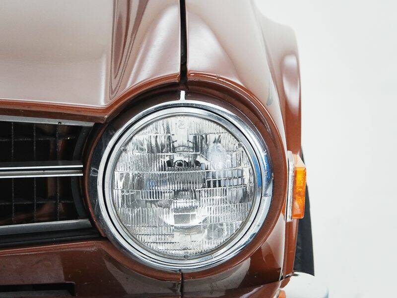 Image 13/15 of Triumph TR 6 (1975)