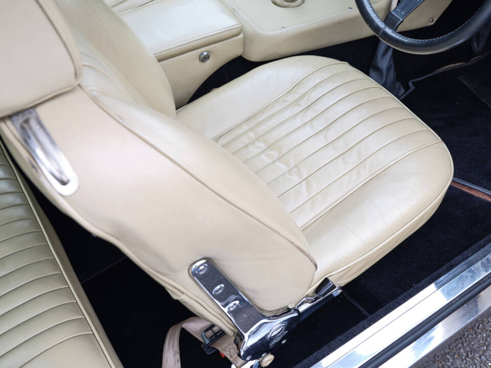 Imagen 27/50 de Aston Martin DBS (1970)