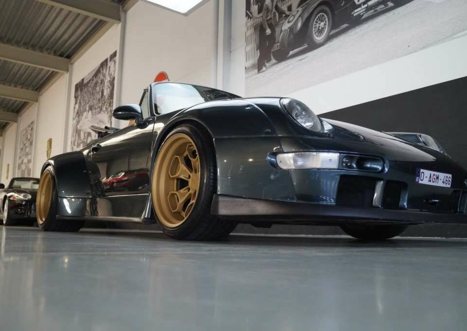Image 20/50 of Porsche 911 Carrera RWB (1995)