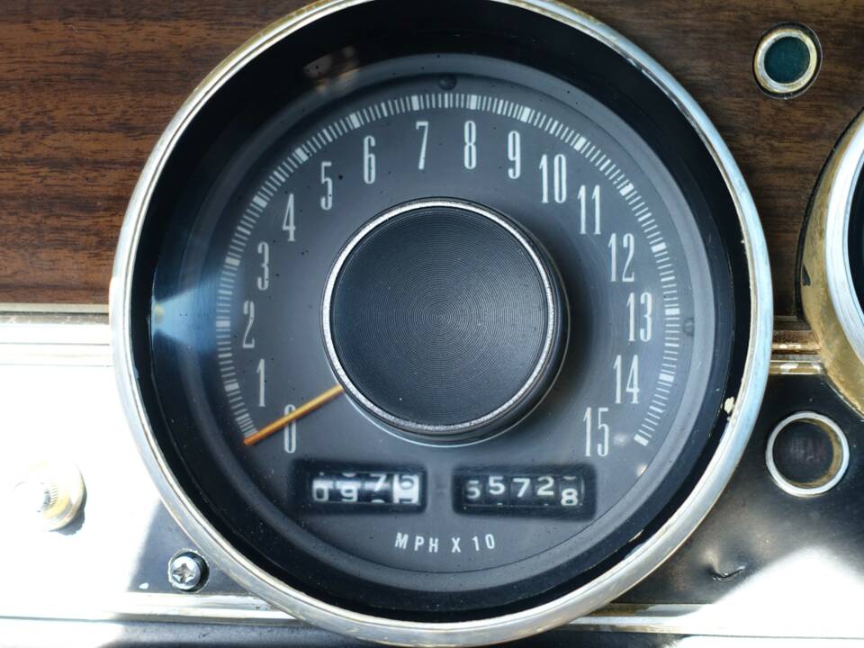 Image 55/57 of Plymouth Duster (1970)