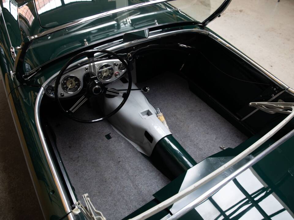 Image 11/25 of Austin-Healey 100/4 (BN2) (1956)