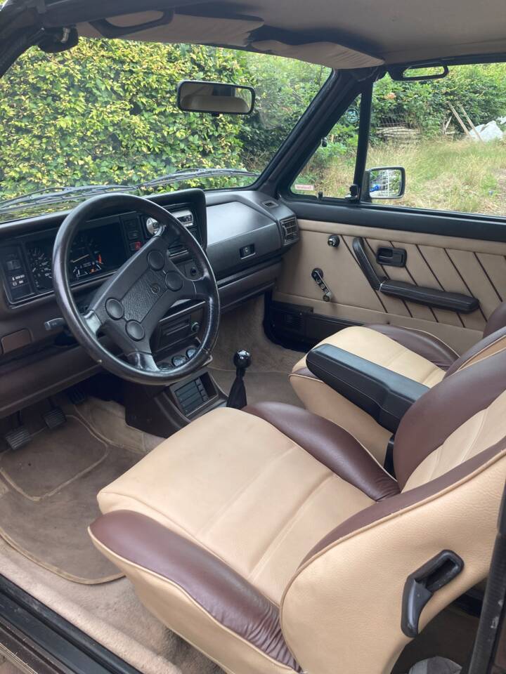 Immagine 6/10 di Volkswagen Golf I Cabrio GLi 1.8 (1986)
