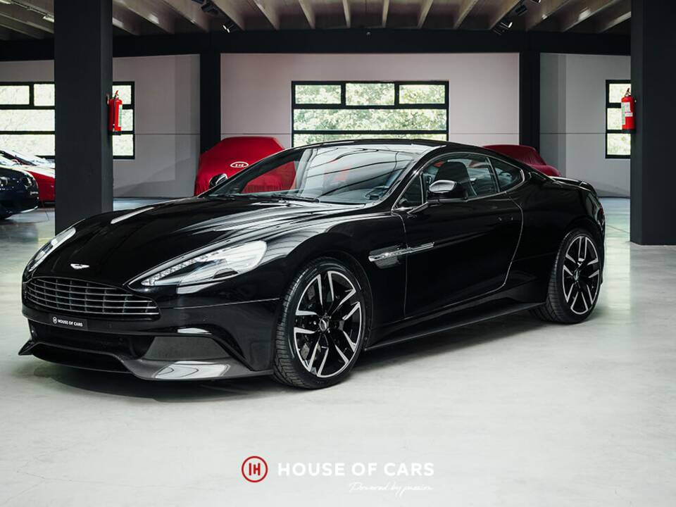 Imagen 2/22 de Aston Martin Vanquish (2017)