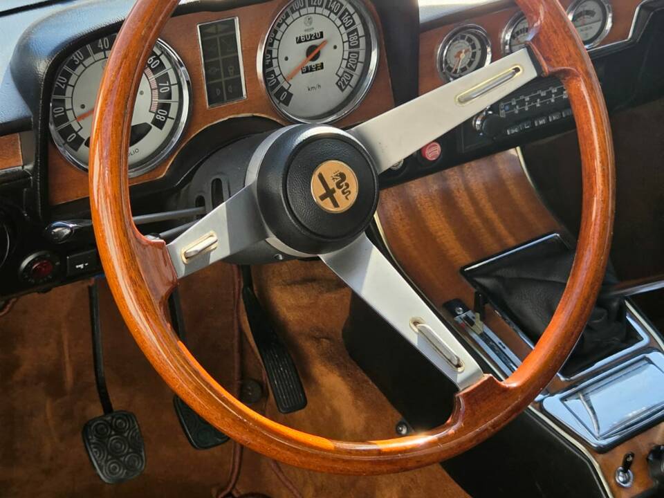 Image 35/50 of Alfa Romeo 2000 Berlina (1973)
