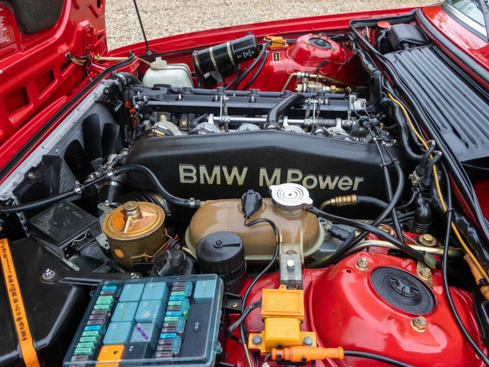Afbeelding 34/50 van BMW M6 (1988)