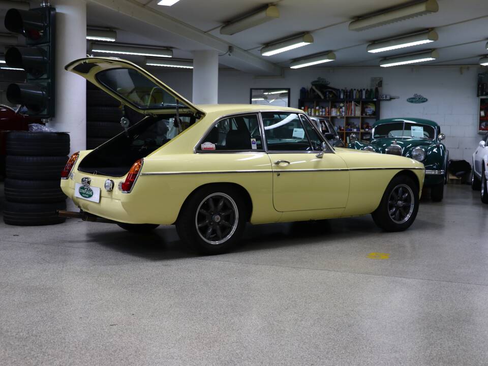 Bild 34/34 von MG MGB GT (1966)