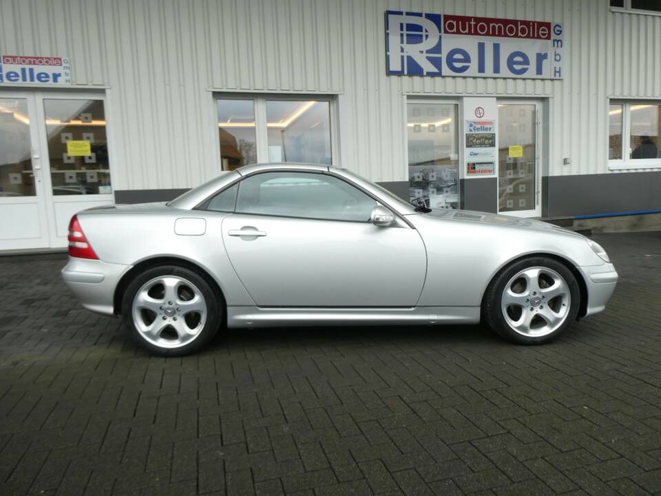 Bild 7/17 von Mercedes-Benz SLK 230 Kompressor (2003)