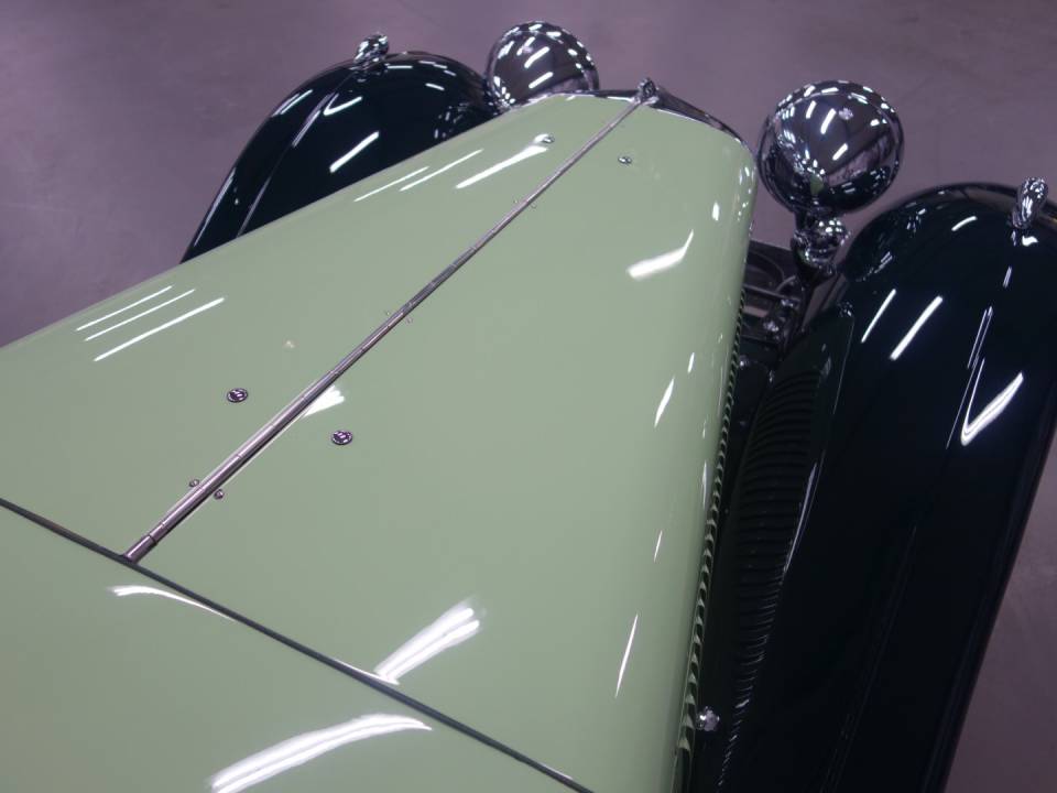 Image 20/50 of Jaguar SS 1 (1933)