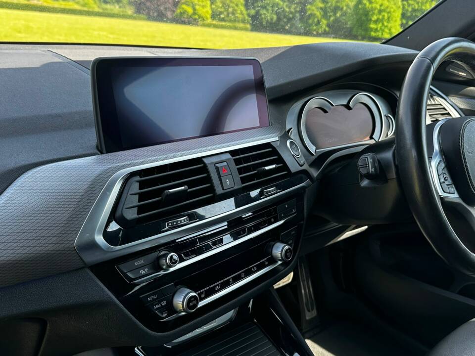 Image 45/64 de BMW X3 M Competition (2019)