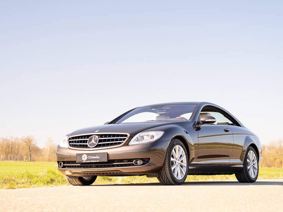 Image 3/67 of Mercedes-Benz CL 500 (2006)