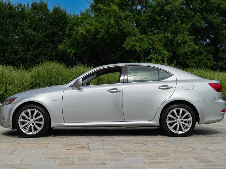 Afbeelding 4/50 van Lexus IS 220d (2006)