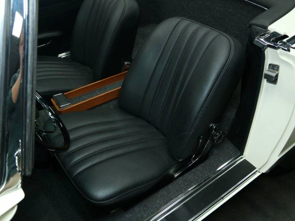 Bild 12/50 von Mercedes-Benz 230 SL (1967)