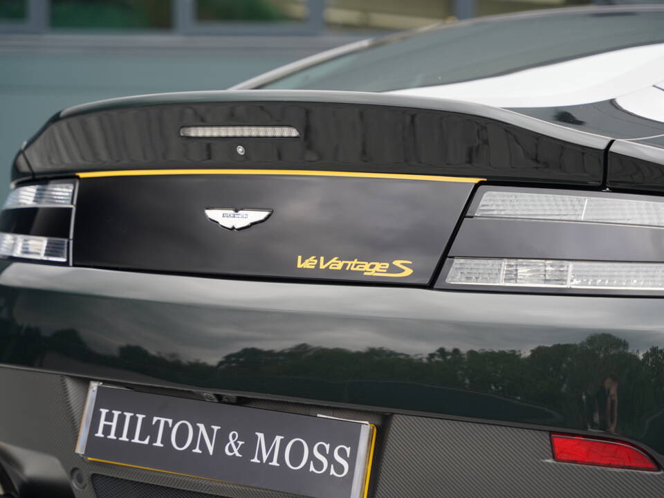 Image 45/50 of Aston Martin V12 Vantage S (2016)