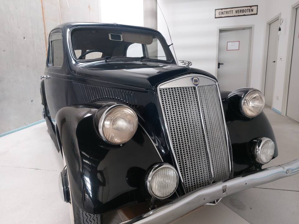Image 12/27 of Lancia Ardea (1939)