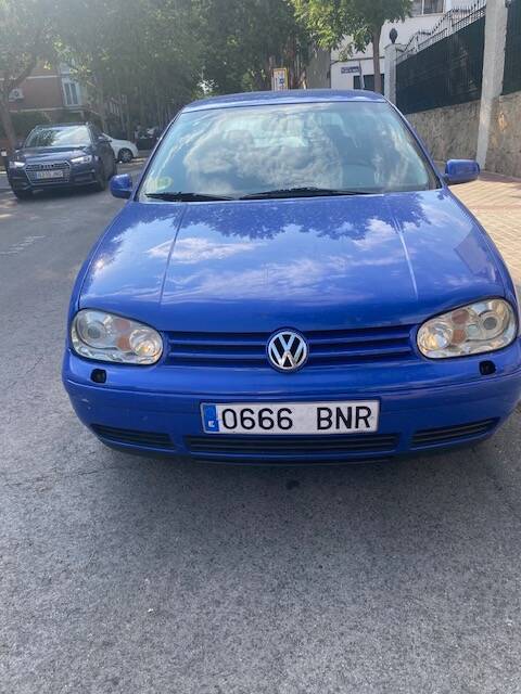 Bild 2/12 von Volkswagen Golf IV 1.8T GTI (2001)