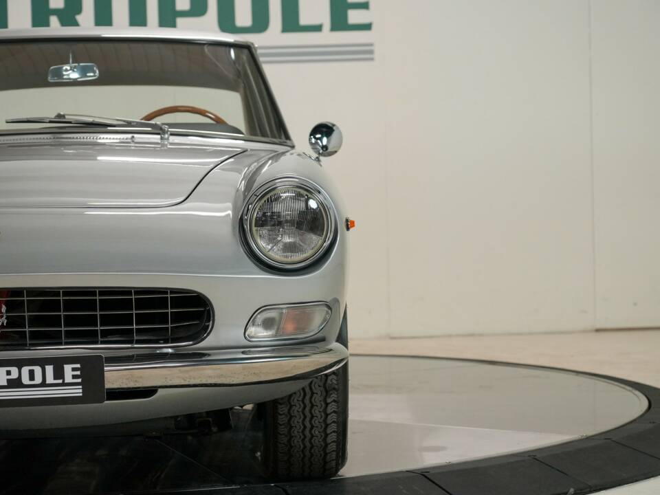 Bild 30/50 von Ferrari 330 GT (1965)