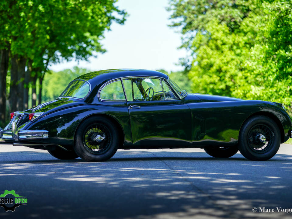 Image 28/53 of Jaguar XK 150 FHC (1958)