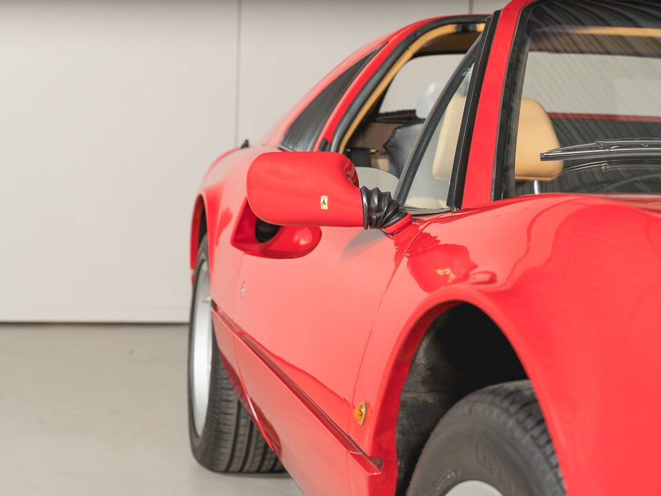 Afbeelding 20/32 van Ferrari 328 GTS (1985)