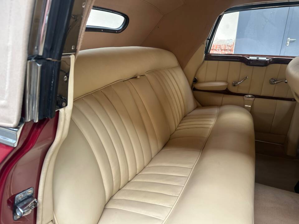 Bild 44/74 von Mercedes-Benz 300 b Cabriolet D (1955)