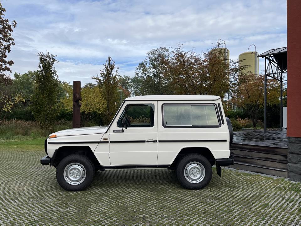 Image 4/33 of Mercedes-Benz 230 GE (kurz) (1987)