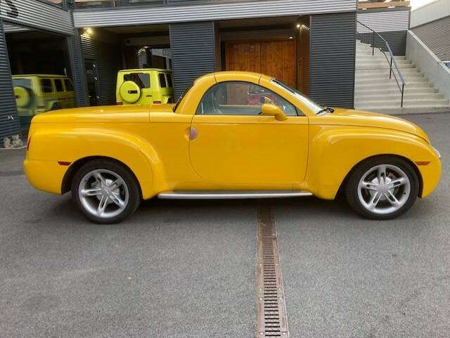 Image 6/23 of Chevrolet SSR (2004)