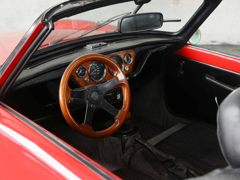 Afbeelding 13/33 van Triumph Spitfire Mk III (1968)