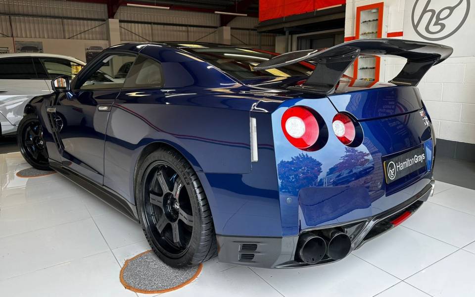 Image 41/45 of Nissan GT-R (2011)
