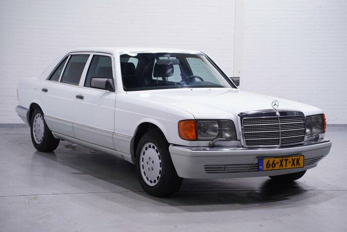 Image 1/7 de Mercedes-Benz 560 SEL (1989)