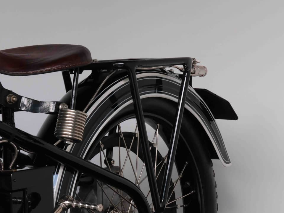 Image 50/98 of BMW R 32 (1925)