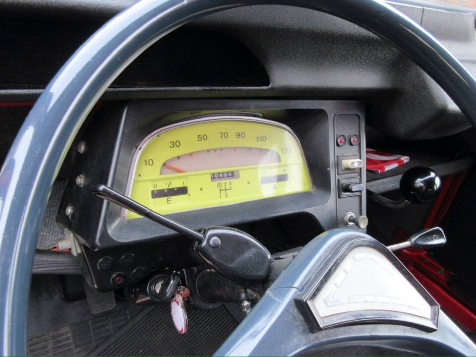 Bild 15/42 von Citroën AK 350 (1978)