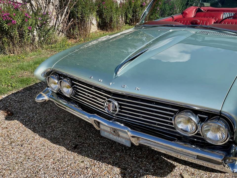 Image 12/50 of Buick Electra 225 Convertible (1962)