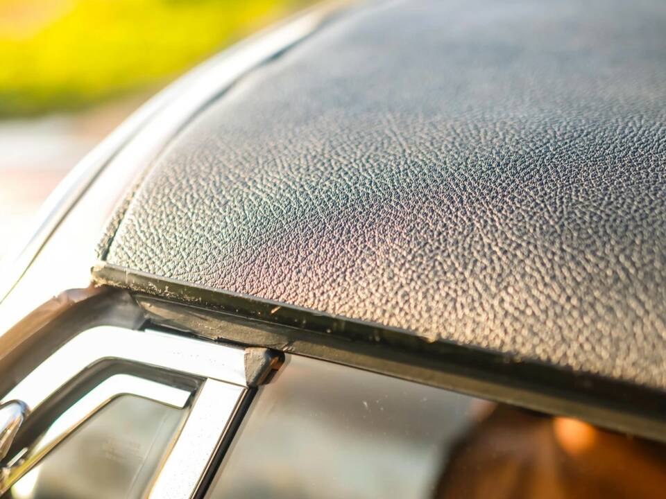 Immagine 30/35 di Porsche 911 2.7 (1976)