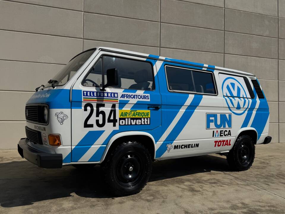 Bild 2/37 von Volkswagen T3 Caravelle 1.9 (1989)