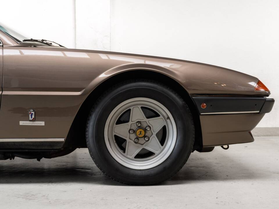Bild 23/31 von Ferrari 400i (1981)
