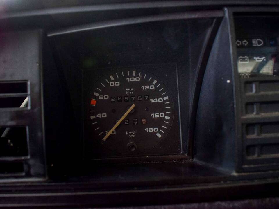 Bild 35/43 von Volkswagen T3 Transporter TD 1.6 (1987)