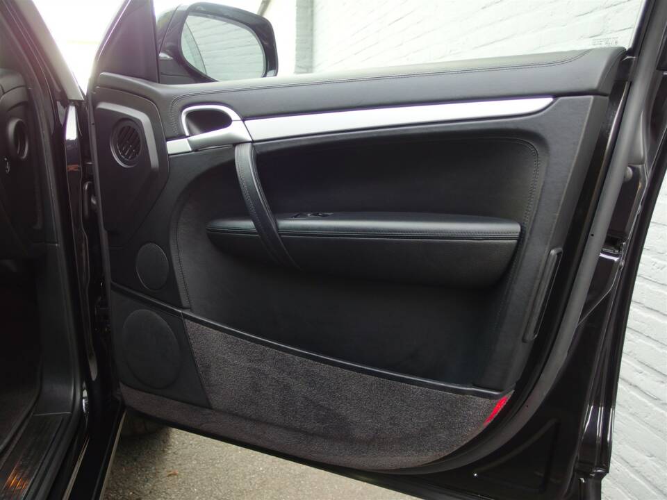 Imagen 70/97 de Porsche Cayenne Turbo (2007)